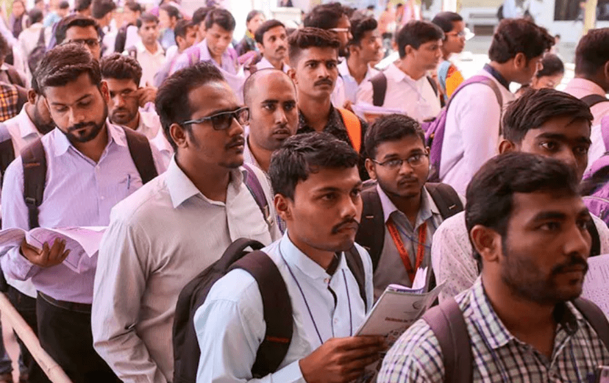 Sarkari Naukri 2025: युवाओं के लिए खुशखबरी, 339 पदों पर निकली वैकेंसी, इस तारीख से शुरू होंगे आवेदन, ऐसे करें अप्लाई